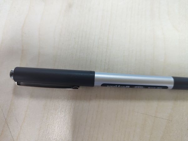 很不错的三菱中性笔