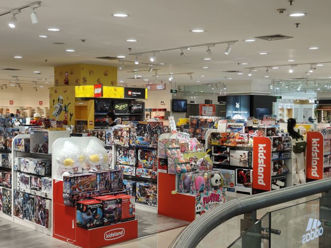 万代日韩动漫周边怎么样 真的有人在实体店买高达?_什么值得买