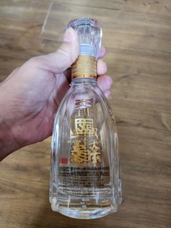 ​淡雅清爽小酒，一口尽兴不上头