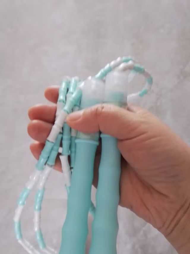 得力（deli）竹节跳绳包胶手柄儿童专用跳绳