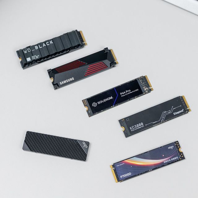 【未使用】aigo P7000Z 2TB PCle NVMe M.2 SSD 未使用】aigo P7000Z 2TB PCle NVMe M.2 SSD 未使用】aigo