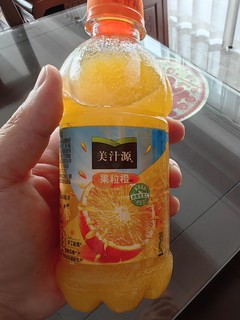 小瓶的美汁源果粒橙