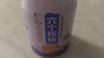 一杯六个核桃，开启宝藏乳品的奇妙之旅