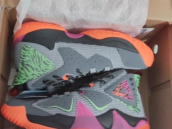 中学生的篮球鞋11