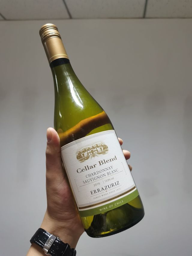 99一箱的伊拉苏干白，就说这价好不好吧！