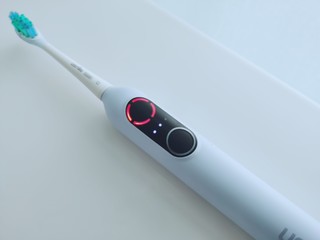 牙齿健康专家，usmile P10PRO电动牙刷