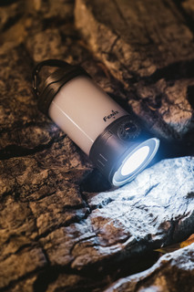 Fenix CL26RPro多功能便携露营灯，携光向野，众享自然。