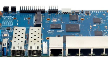 开源硬件 篇七：Banan Pi BPI-R3 开源路由器开发板采用 联发科MT7986(Filogic 830),支持Wi-Fi 6,2.5GbE SFP光电口 