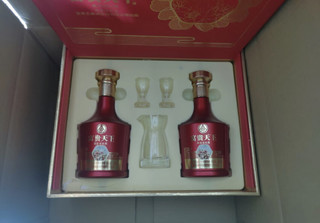 五粮液股份 富贵天下 浓香型白酒 52度500ml