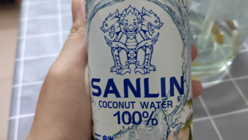 三麟100%椰子水是一种富含天然电解质的饮料