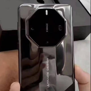 网传丨华为 Mate 60 RS 真机和包装盒现身，配置与 Mate 60 Pro + 区别不大
