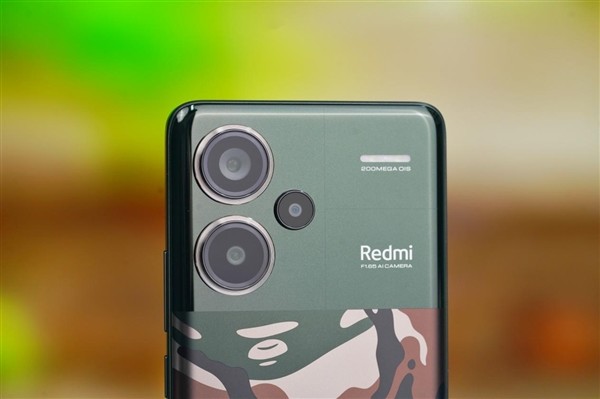 图赏丨Redmi Note 13 Pro+、Buds 5 AAPE 潮流限定款明天首销