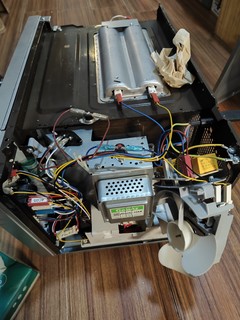 回收站40买的变频微波炉简单修理