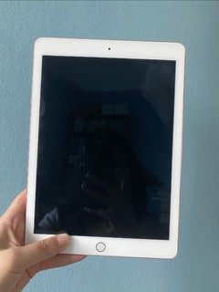 iPad 曾经的巅峰之作，现在还有人在用吗？我用了8年，还能继续用！