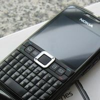 那些年我们用过的手机-NOKIA E71
