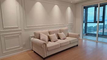 熙和美式复古客厅沙发布艺组合：现代简约小户型沙发的优雅之选