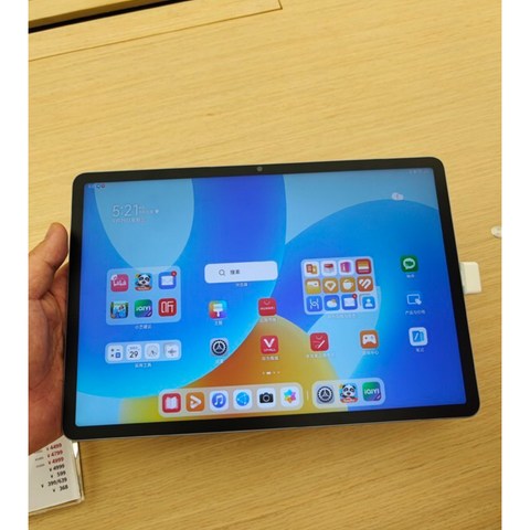 中秋逛商场去看了华为pad