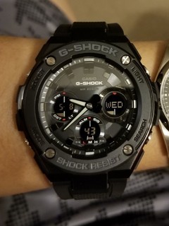 一块冷门g-shock，全黑钢铁之心gst-100g