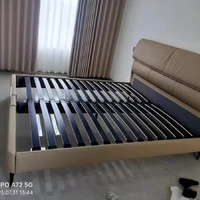 顾家家居现代简约齐边床，打造高端大气的卧室新风尚