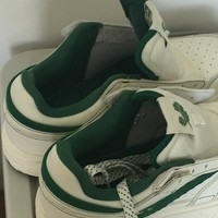 最爱的色彩是绿色，安踏香菜运动鞋可太爱了