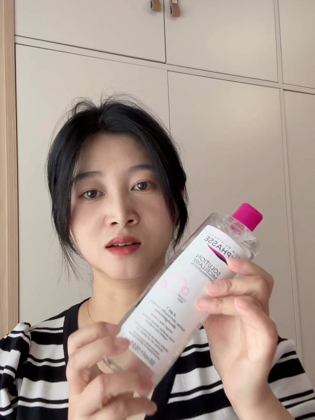 干皮还是比较宠爱卸妆水～