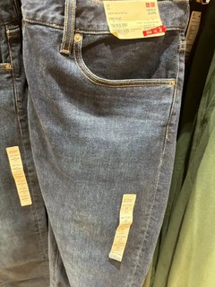 在优衣库，99元拿下原价299的牛仔裤