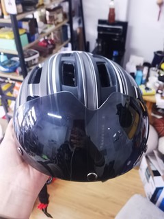 骑行头盔：邦德自行车头盔