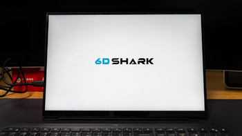 Macmini 秒变触屏 MacBook 六维鲨G16Q2便携屏体验
