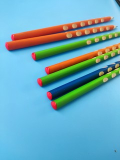 幼儿园专用的洞洞笔