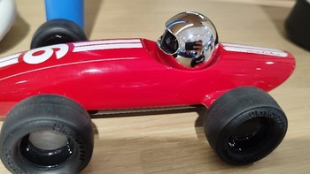 玩具模型 篇二：你见过这样的F1赛车吗？