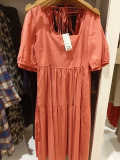 原价299元，现价99元的连衣裙，要不要？