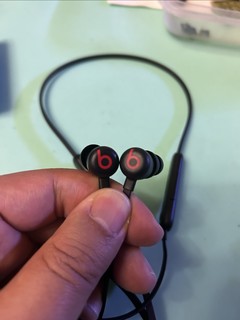 Beats Flex蓝牙耳机