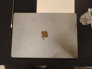 丧心病狂！午夜色Macbook Air 15寸指纹收集器！