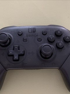 Switch玩家双十一种草switch Pro手柄。