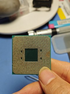 AMD处理器粘在散热器了怎么搞