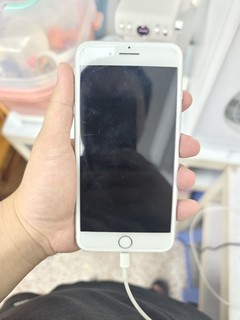 苹果新品没用上，但是有一直在用的备用iPhone7 plus