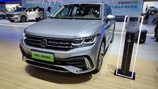 最近挺热门的合资中型SUV，途观L PHEV插电混动旗舰版