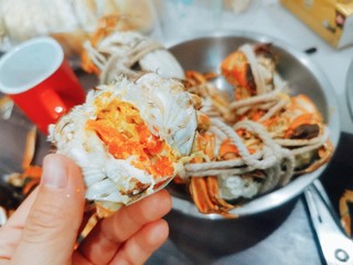 吃螃蟹:感受金秋的鲜美滋味