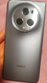 荣耀Magic5 Pro  第二代骁龙8旗舰芯片 荣耀青海湖电池  5450mAh大电量 鹰眼相机  5G手机 12GB+256GB 