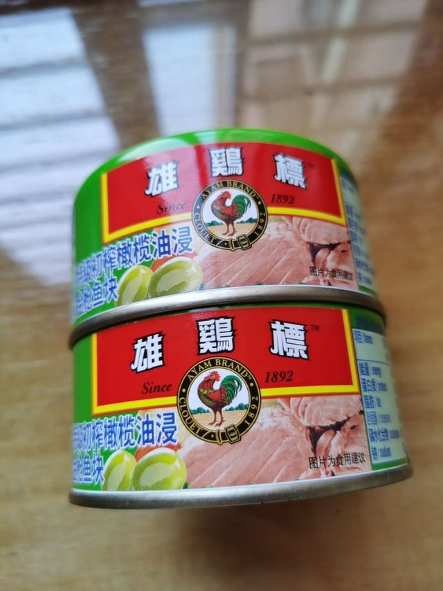 吞拿鱼三明治、吞拿鱼寿司、吞拿鱼沙拉，你们喜欢哪个？