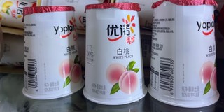 优诺优丝白桃果粒酸奶