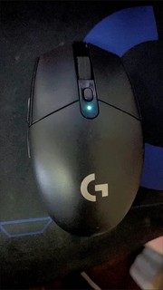 ￼￼罗技（G）G304 LIGHTSPEED无线鼠标 游戏鼠标 轻质便携 鼠标宏 绝地求生FPS英雄联盟吃￼￼