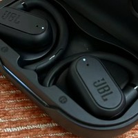 开放式的JBL蓝牙运动耳机，我运动的不二之选