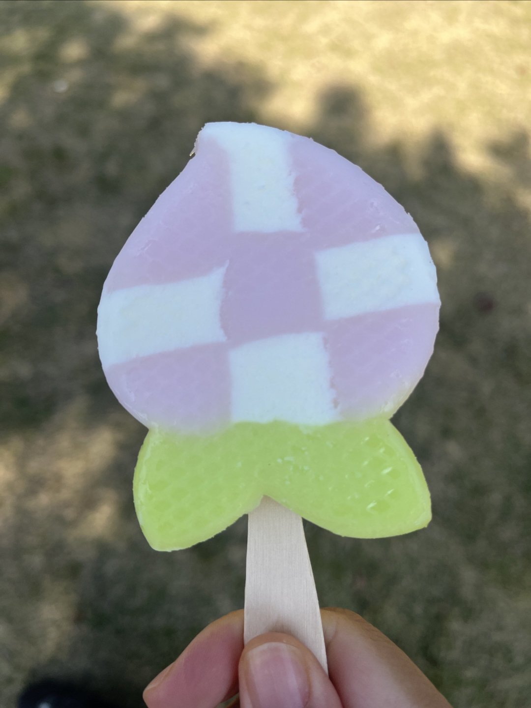 甜饮品|伊利兵工厂炫白桃冰淇淋90