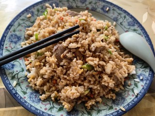 美味的牛肉蛋炒饭