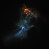 NASA揭秘神秘星云：像跟你握手一样的罕见奇观