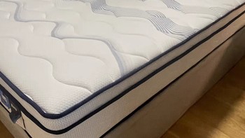 顾家家居乳胶弹簧软硬两用1.8m床垫，守护您的深睡时刻