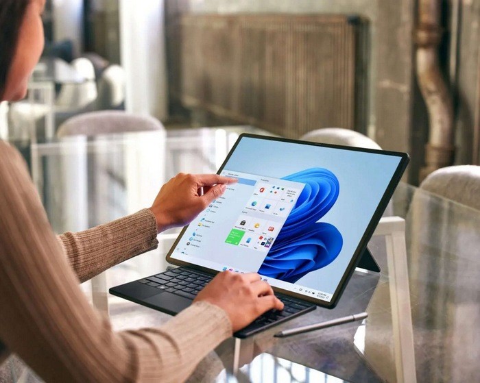 联想发布 ThinkPad X1 Fold 折叠屏笔记本/平板，采用 16.3 英寸 OLED 柔性屏