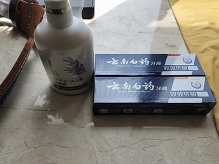 云南白药双效抗敏感水润薄荷牙膏