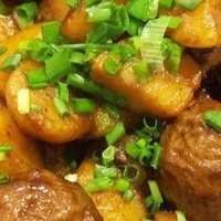 「牛肉丸烧土豆」美味可口，简单易做，秘诀大公开！